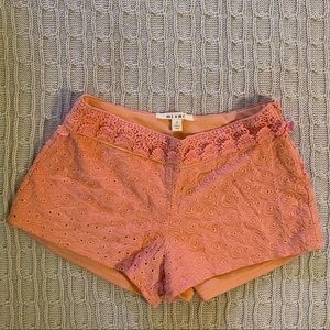 SHORTS SIDE ZIP FROM FRANCESCAS